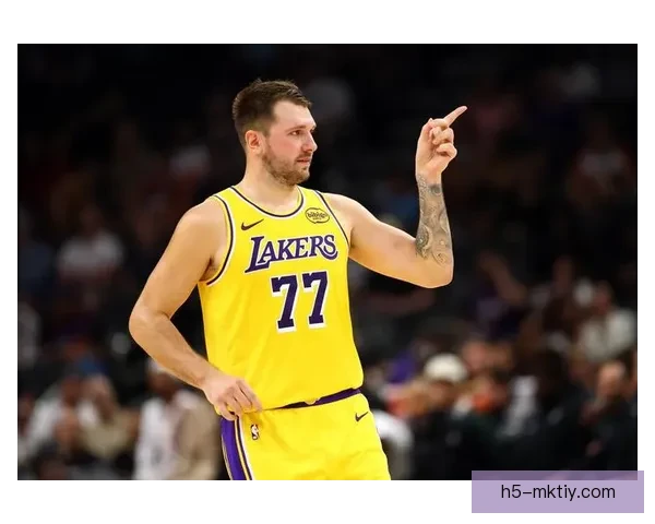 东契奇狂砍44分仍盼防守认可 东契奇狂砍44分仍盼防守认可